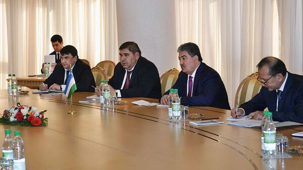 Встреча в МИД Туркменистана с делегацией Республики Узбекистан Встреча в МИД Туркменистана с делегацией Республики Узбекистан - Sputnik Узбекистан