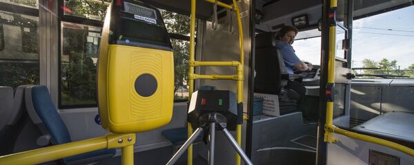 Шаҳар транспортида электрон тўлов тизими Шаҳар транспортида электрон тўлов тизими - Sputnik Ўзбекистон