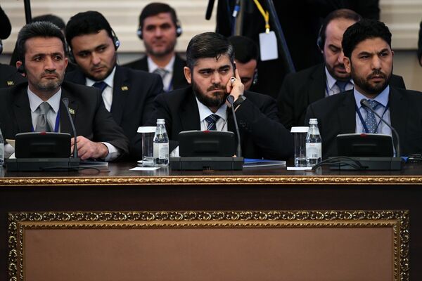 Представитель сирийской оппозиции Мохаммад Аллуш - Sputnik Узбекистан