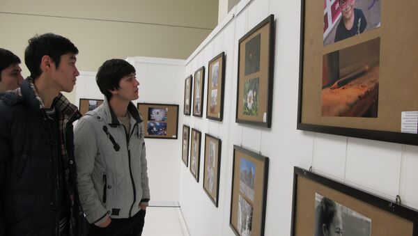 Фотовыставка на Первом фестивале Мир глазами студента в Ташкенте - Sputnik Узбекистан
