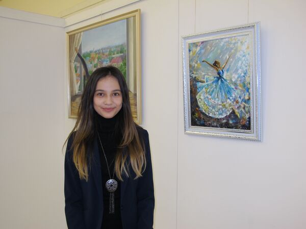 Художница Рузигуль Салыджанова на фестивале Мир глазами студента - Sputnik Узбекистан