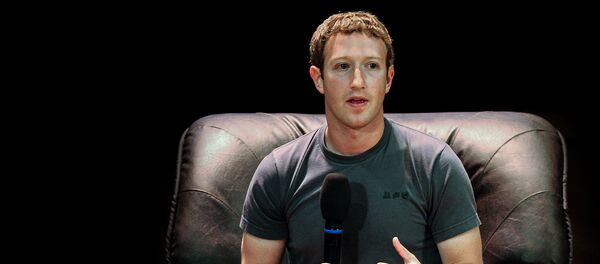 Создатель крупнейшей мировой социальной сети Facebook Марк Цукерберг - Sputnik Узбекистан