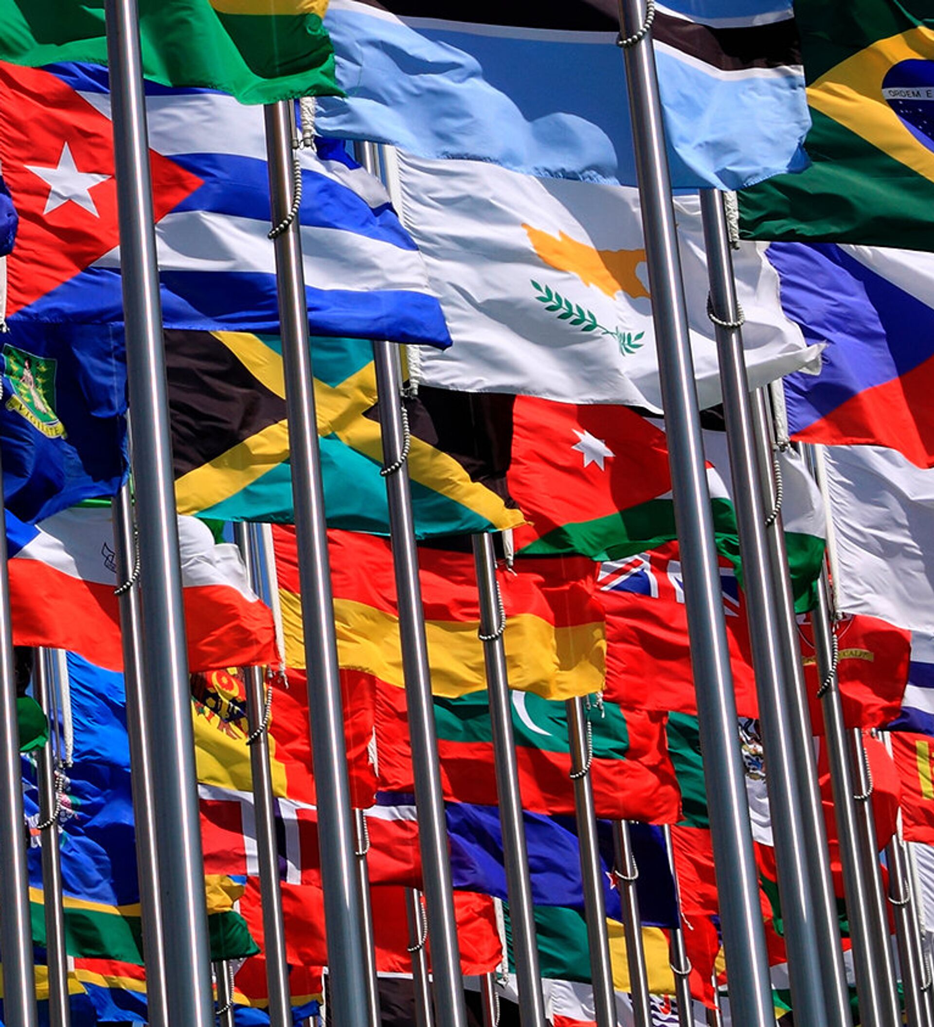 Страны организации оон. ООН флаги стран 193. Флаг ООН. Организация Объединённых наций.