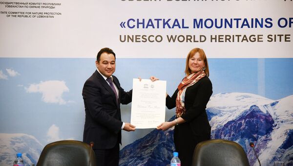 Торжественная церемония вручения сертификатов о включении частей территории Чаткальского заповедника во Всемирный список наследия ЮНЕСКО - Sputnik Узбекистан