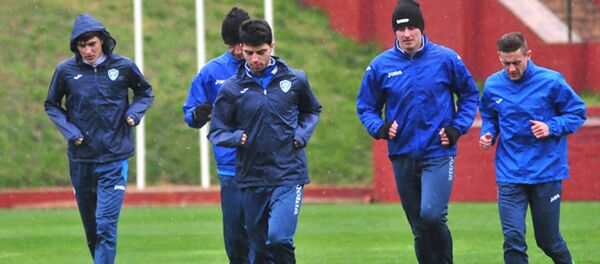 Тренировка Сборной Узбекистана по футболу Тренировка Сборной Узбекистана по футболу - Sputnik Узбекистан