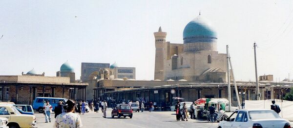 Улица в Бухаре Улица в Бухаре - Sputnik Узбекистан