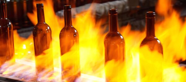 Стекольный завод  - Sputnik Узбекистан