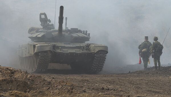 Tank T-72 o‘quv mashg‘ulotlar paytida - Sputnik O‘zbekiston