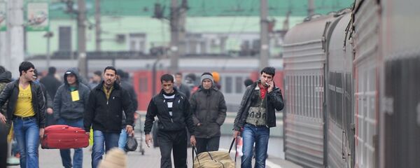 Прибытие поезда Ташкент-Москва Прибытие поезда Ташкент-Москва - Sputnik Узбекистан