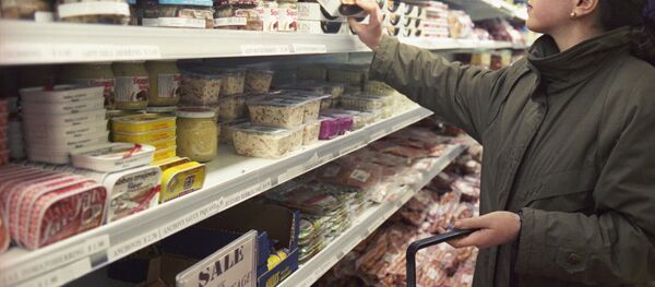 В торговом зале магазина. В торговом зале магазина. - Sputnik Ўзбекистон