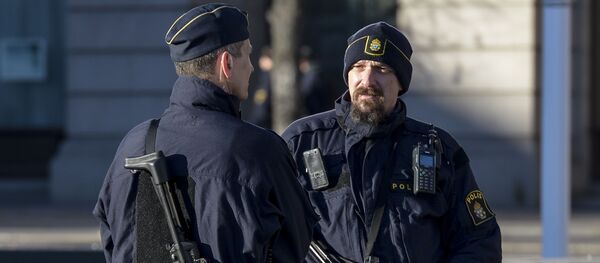 Schwedische Polizisten Schwedische Polizisten - Sputnik Ўзбекистон