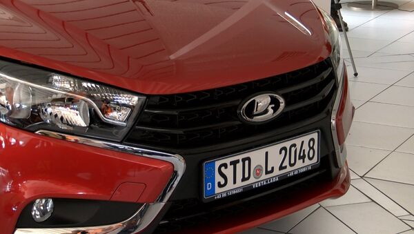 Старт продаж автомобиля Lada Vesta в Германии - Sputnik Узбекистан