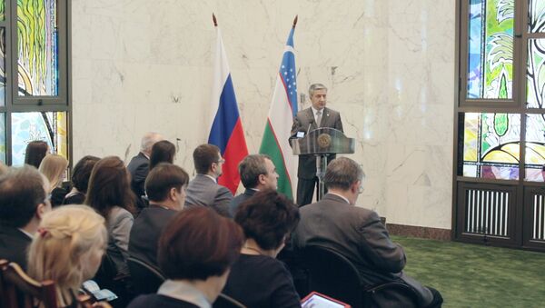 В посольстве РУз в России рассказали о перспективах трудовой миграции - Sputnik Узбекистан