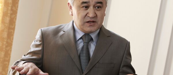 Омурбек Текебаев Омурбек Текебаев - Sputnik Узбекистан