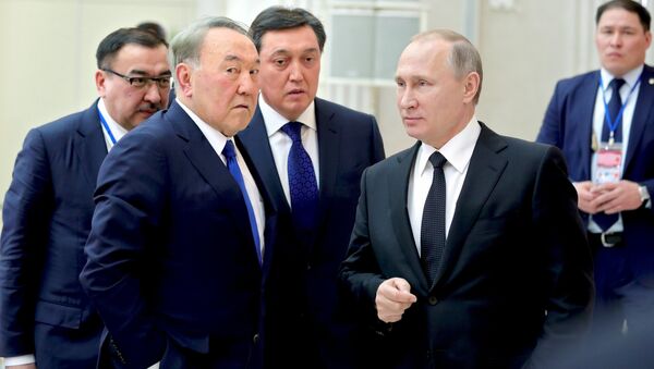 Prezident RF V. Putin prinimayet uchastie v zasedanii VEES i sessii Soveta kollektivnoy bezopasnosti ODKB v Sankt-Peterburge - Sputnik O‘zbekiston