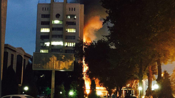 Пожар в бизнес-центре в Ташкенте - Sputnik Узбекистан