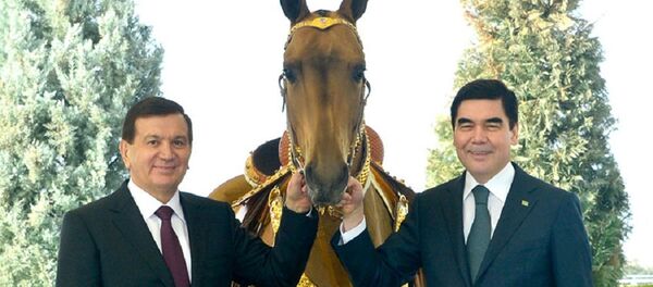 Шавкат Мирзиёев и Гурбангулы Бердымухамедов Шавкат Мирзиёев и Гурбангулы Бердымухамедов - Sputnik Ўзбекистон