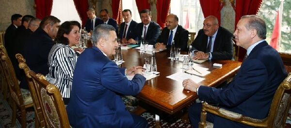 Вице-премьер РУз Р.Азимов на встрече с президентом Турции Р.Эрдоганом Вице-премьер РУз Р.Азимов на встрече с президентом Турции Р.Эрдоганом - Sputnik Ўзбекистон