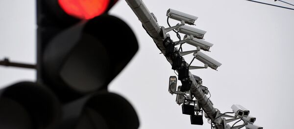 Комплекс автоматической фиксации нарушений правил дорожного движения Комплекс автоматической фиксации нарушений правил дорожного движения - Sputnik Узбекистан