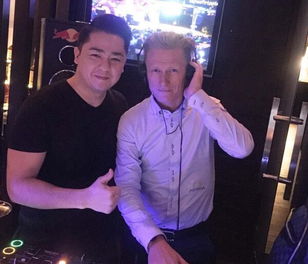 DJ Fara - Фархат Конкаев и казахстанский велогонщик Александр Винокуров - Sputnik Узбекистан