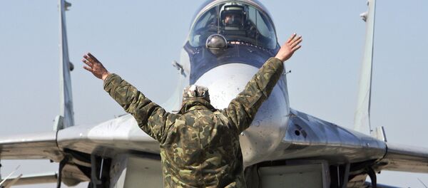 Российский авиационный комплекс радиолокационного дозора и наведения А-50 Российский авиационный комплекс радиолокационного дозора и наведения А-50 - Sputnik Узбекистан