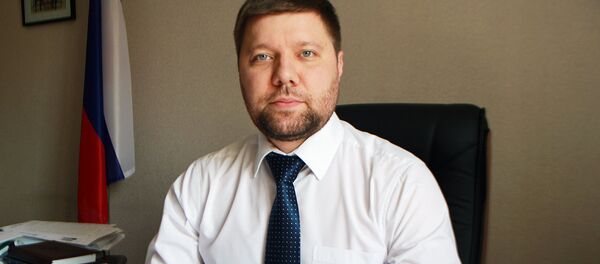 Заведующий консульским отделом Посольства РФ в Узбекистане  И.Ю.Фетисов - Sputnik Узбекистан