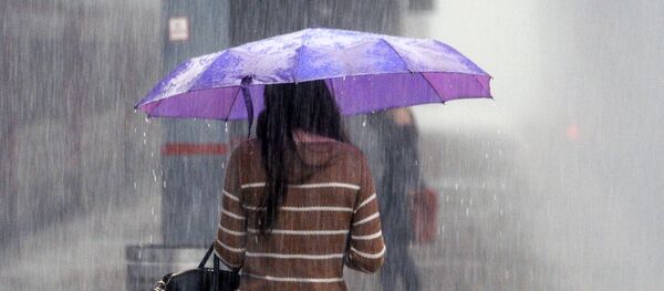 Дождь в Москве - Sputnik Узбекистан