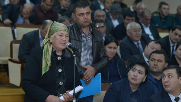 В ряде районов Узбекистана прошли выездные приемы населения - Sputnik Узбекистан