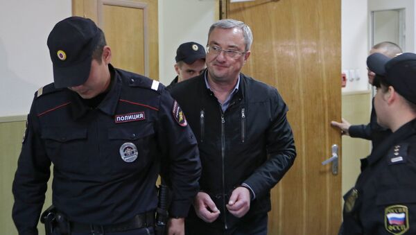 Рассмотрение ходатайства следствия об аресте главы Республики Коми В.Гайзера - Sputnik Узбекистан