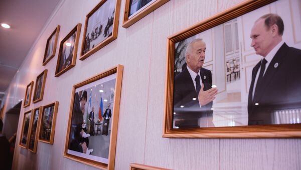 Фотовыставка, посвященная памяти Ислама Каримова, в Астраханском филиале РАНХиГС - Sputnik Узбекистан