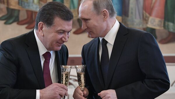 Rossiya prezidenti Vladimir Putin va Oʻzbekiston prezidenti Shavkat Mirziyoyev - Sputnik Oʻzbekiston