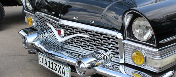 Chayka na vistavke retro-avtomobiley v Tashkente Chayka na vistavke retro-avtomobiley v Tashkente - Sputnik O‘zbekiston