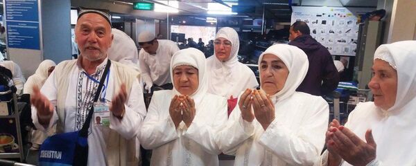 Умра 2017 баҳор мавсуми - Sputnik Ўзбекистон