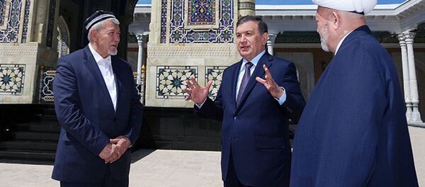 Шавкат Мирзиёевнинг Самарқанд вилоятига ташрифи Шавкат Мирзиёевнинг Самарқанд вилоятига ташрифи - Sputnik Ўзбекистон
