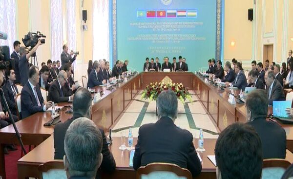 Лавров о заседании СМИД ШОС в Астане: Полезный и конкретный разговор - Sputnik Узбекистан