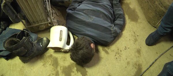 Сотрудники ФСБ задержали сторонников ИГ на Сахалине Сотрудники ФСБ задержали сторонников ИГ на Сахалине - Sputnik Узбекистан