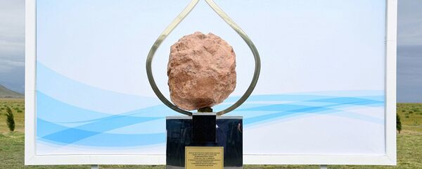 Церемония закладки первого камня современного НПЗ в Джизакской области - Sputnik Узбекистан