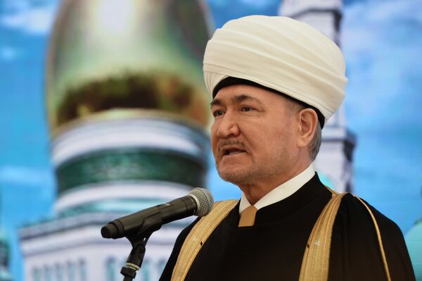Открытие после реставрации главной мечети Москвы - Sputnik Узбекистан