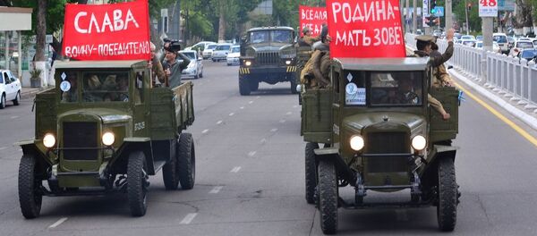 Марш автоколонны, посвященный 9 Мая - Sputnik Узбекистан