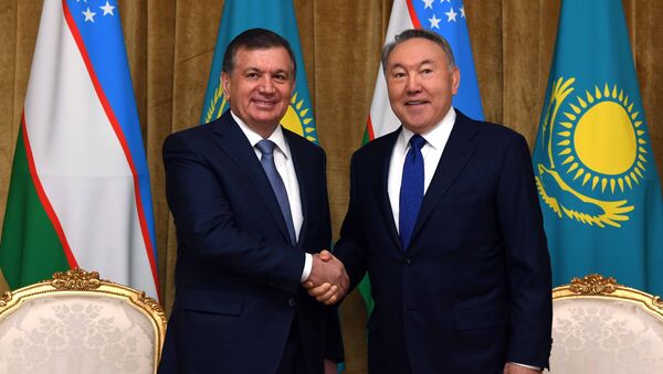 Встреча Нурсултана Назарабаева и Шавката Мирзиёева в Казахстане - Sputnik Узбекистан