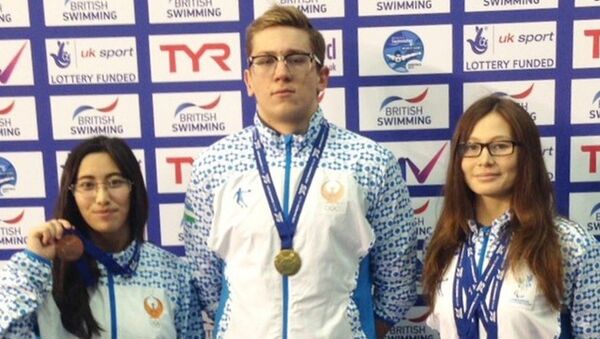 Пловцы-паралимпийцы из Узбекистана с медалями этапа Кубка мира - Sputnik Узбекистан