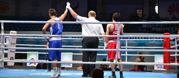 Боксерский ринг, архивное фото Боксерский ринг, архивное фото - Sputnik Узбекистан