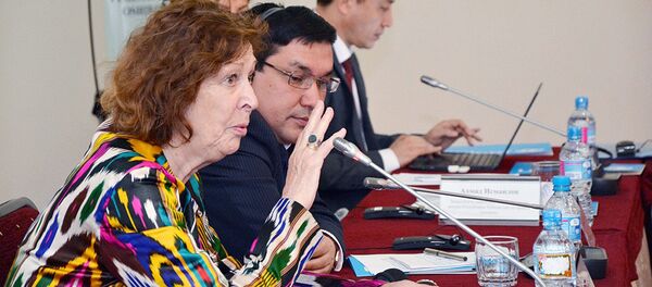 БМТ Бола ҳуқуқлари қўмитаси вице-президенти, судья Ренате Винтер БМТ Бола ҳуқуқлари қўмитаси вице-президенти, судья Ренате Винтер - Sputnik Ўзбекистон