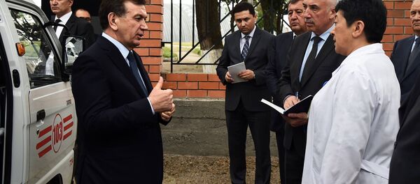 Шавкат Мирзиёев в Яшнабадском районе Шавкат Мирзиёев в Яшнабадском районе - Sputnik Ўзбекистон