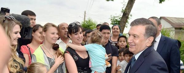 Шавкат Мирзиёев посетил в Яшнабадский район Шавкат Мирзиёев посетил в Яшнабадский район - Sputnik Ўзбекистон