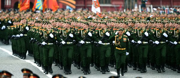 Военный парад, посвящённый 72-й годовщине Победы в ВОВ - Sputnik Узбекистан