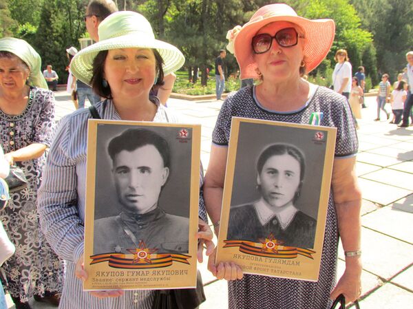 Акция Бессмертный полк в Ташкенте - Sputnik Узбекистан