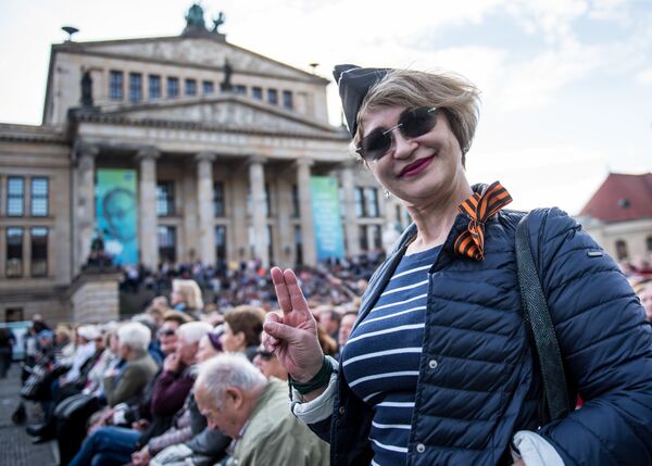 Хор Турецкого исполнил военные песни в Берлине - Sputnik Узбекистан