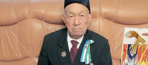 Иккинчи жаҳон уруши қатнашчиси Ханиф Шадаминов Иккинчи жаҳон уруши қатнашчиси Ханиф Шадаминов - Sputnik Ўзбекистон