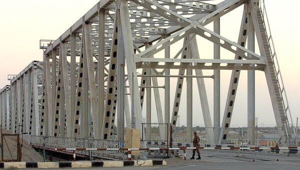 Мост через реку Амударью на границе Узбекистана и Афганистана - Sputnik Ўзбекистон